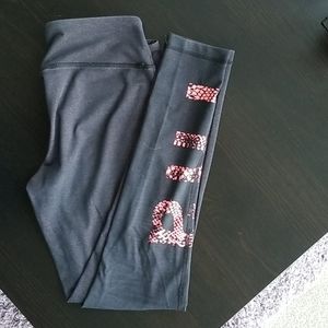 TNA Leggings (Sz small)